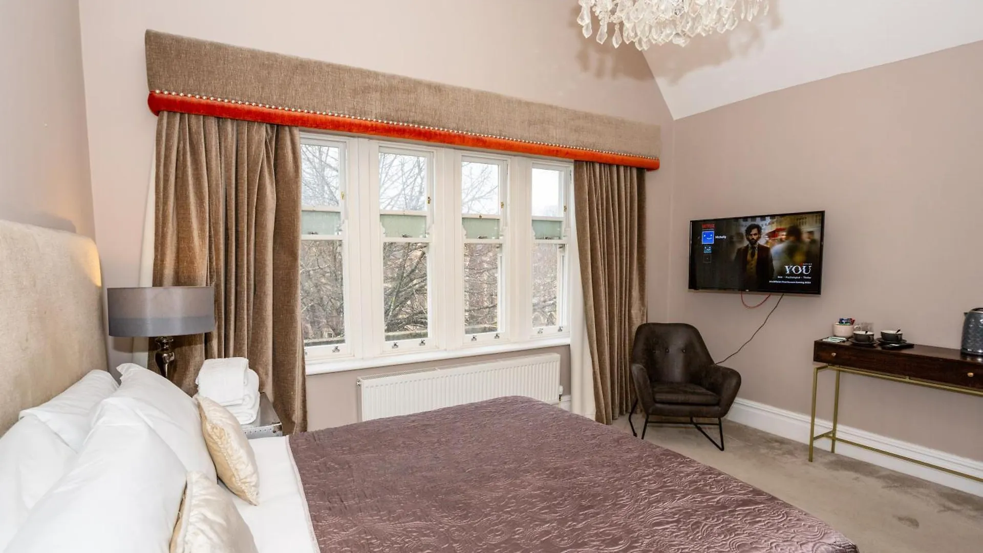 Coffico Hotel كارديف 5*,