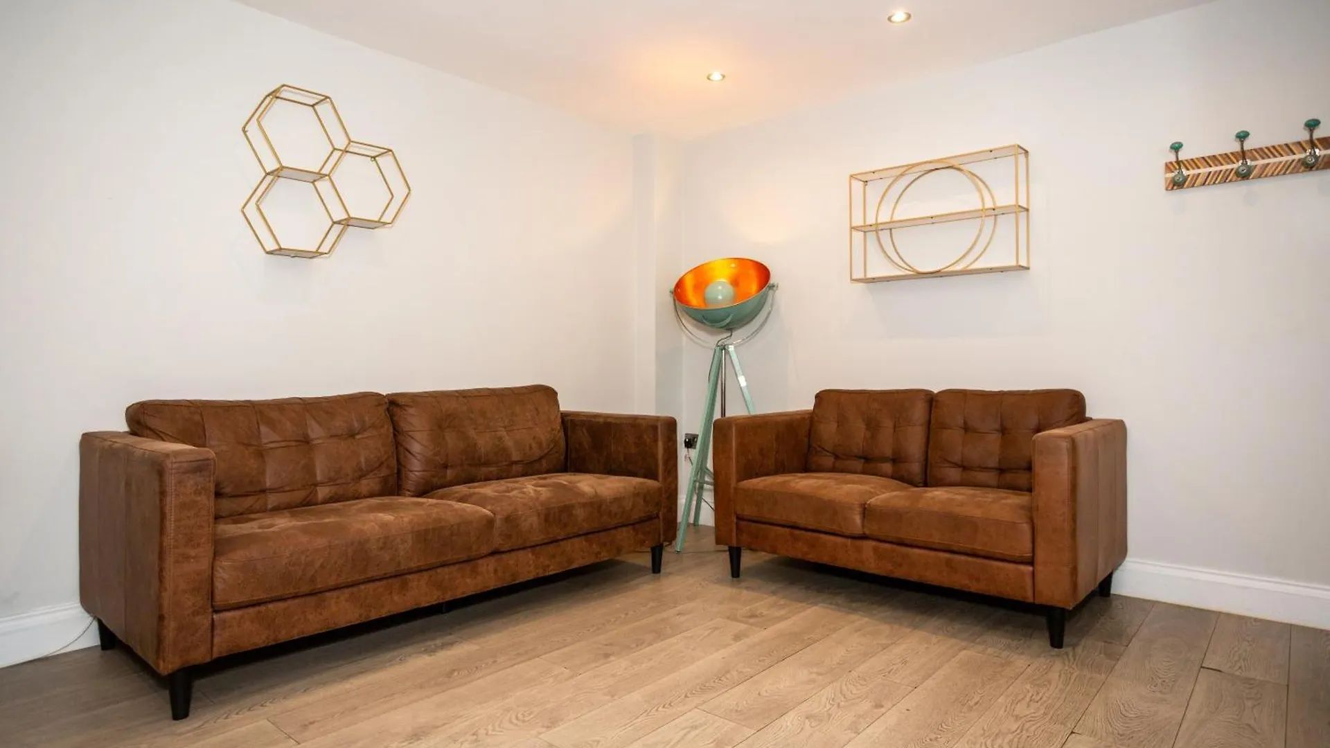 Coffico Hotel كارديف